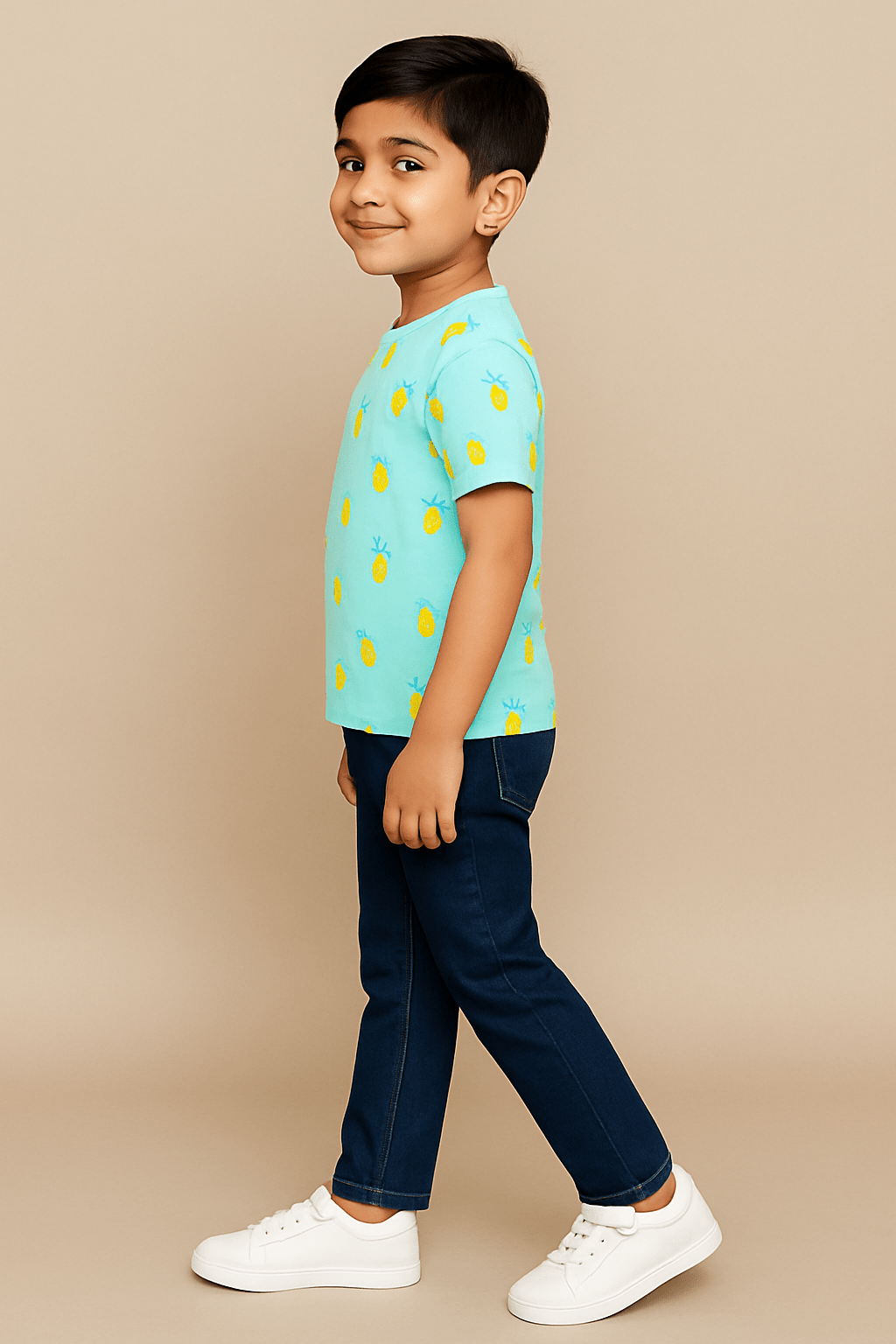 Baus Pineapple Printed T-shirt